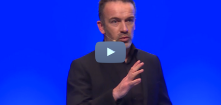 Érosion infiltration au service de l'incisive centrale