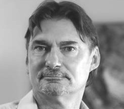 Dr Emmanuel Gourmet, docteur en médecine, enseignant, conférencier, auteur et formateur en Santé Psychologique